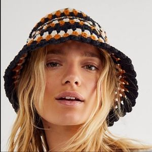 Free people bucket hat